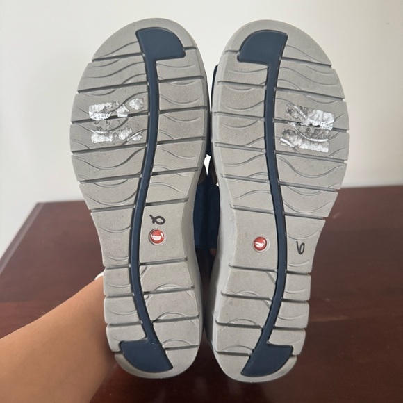 Clark’s Unstructured Leather Cross- Strap UN Karley Hail Navy Blue Nubuck 8 - Picture 6 of 7